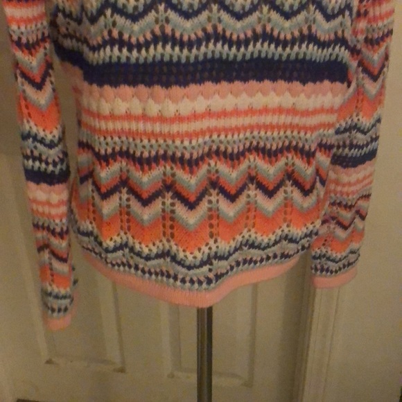 Lilly Pulitzer sweater - Picture 4 of 6